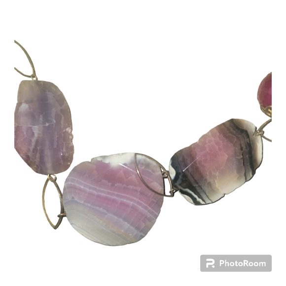 FUSHIA PINK & WHITE AGATE GEOD GEMSTONES WITH OPALESC BEADS GOLD CHAIN NECKLACE - Picture 2 of 3